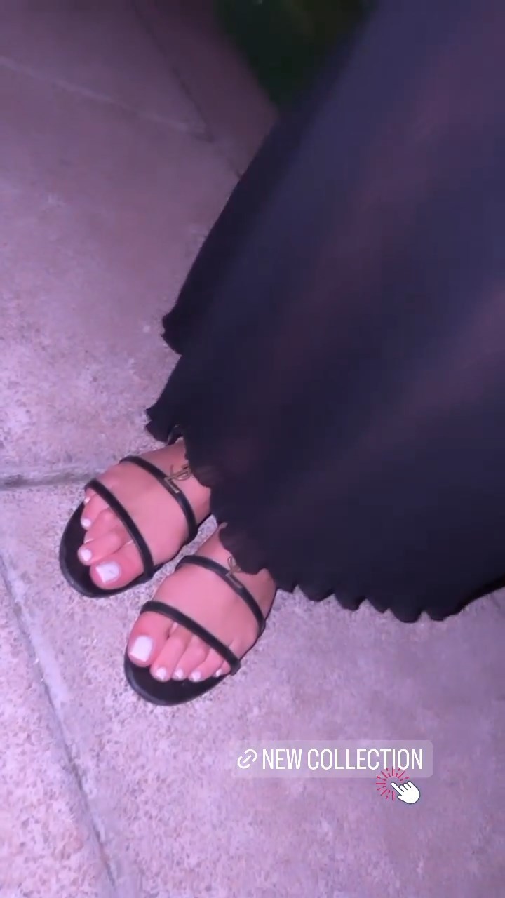 Anne Zivi Feet
